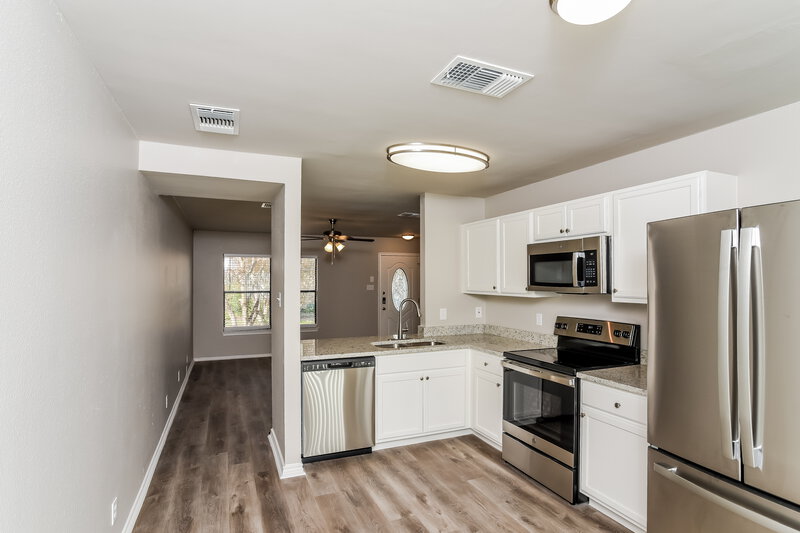 1,785/Mo, 8910 Kenton Ct San Antonio, TX 78240 Kitchen View