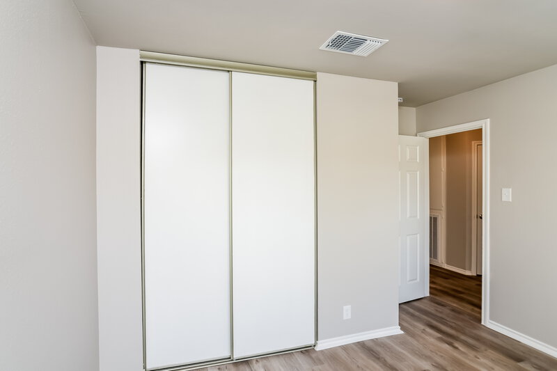 1,785/Mo, 8910 Kenton Ct San Antonio, TX 78240 Bedroom View 2