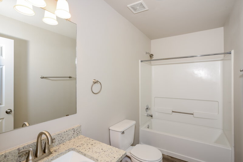 1,485/Mo, 211 Cedron Chase San Antonio, TX 78253 Bathroom View