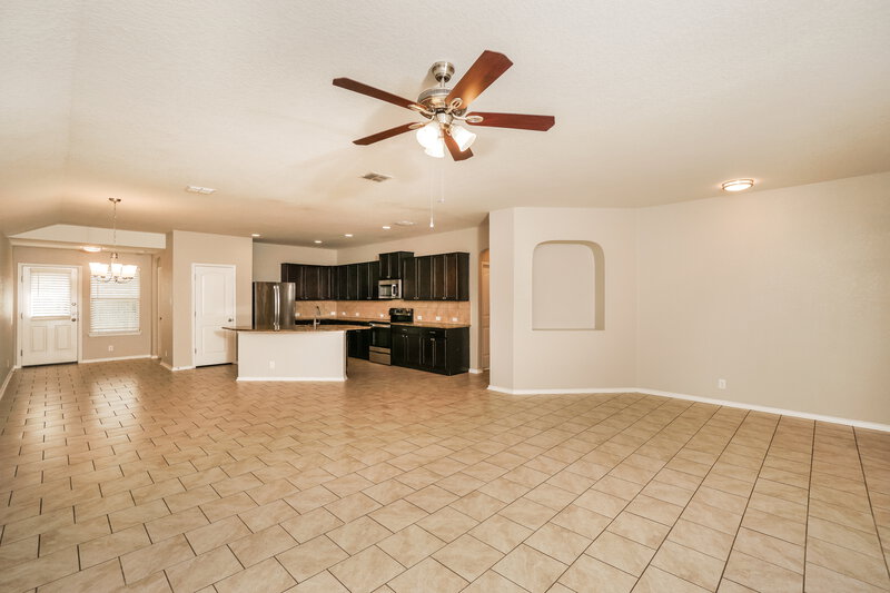 1,725/Mo, 8850 Belgian Fls San Antonio, TX 78254 Living Room View