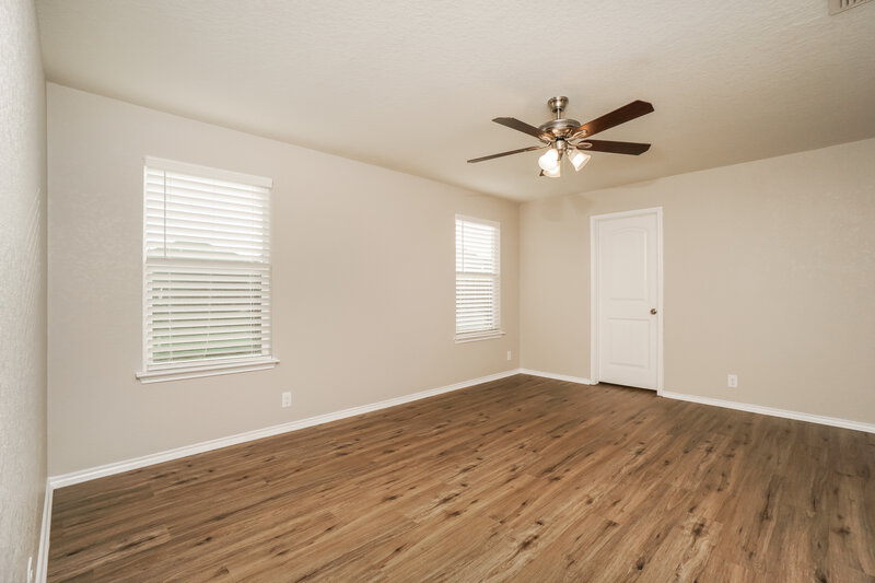 1,725/Mo, 8850 Belgian Fls San Antonio, TX 78254 Main Bedroom View