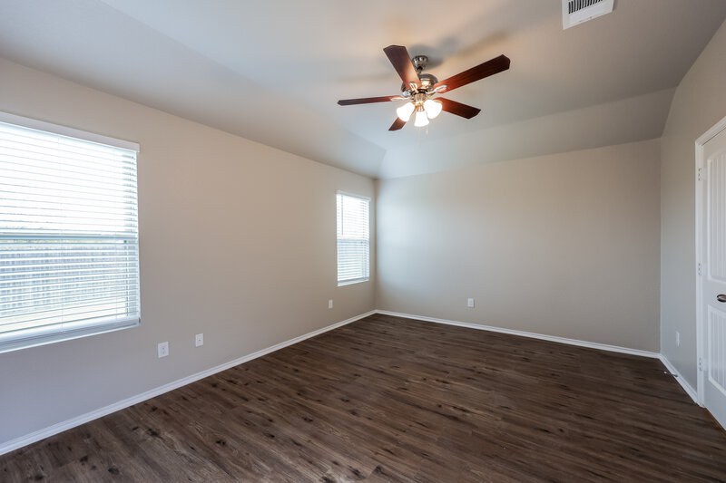 1,915/Mo, 10231 Barbeque Bay Converse, TX 78109 Main Bedroom View