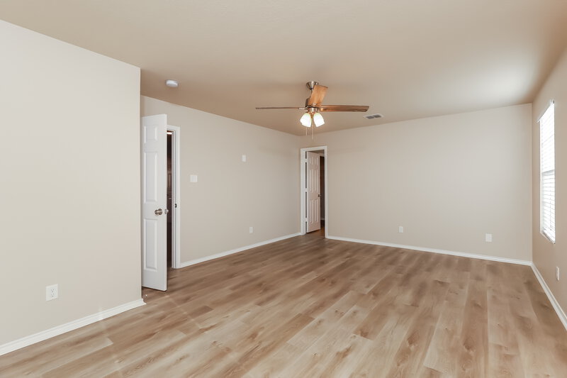 2,140/Mo, 25212 Cambridge Wl San Antonio, TX 78261 Main Bedroom View