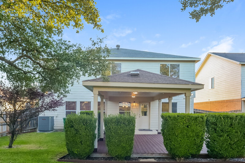 2,080/Mo, 10923 Rindle Ranch San Antonio, TX 78249 Rear View