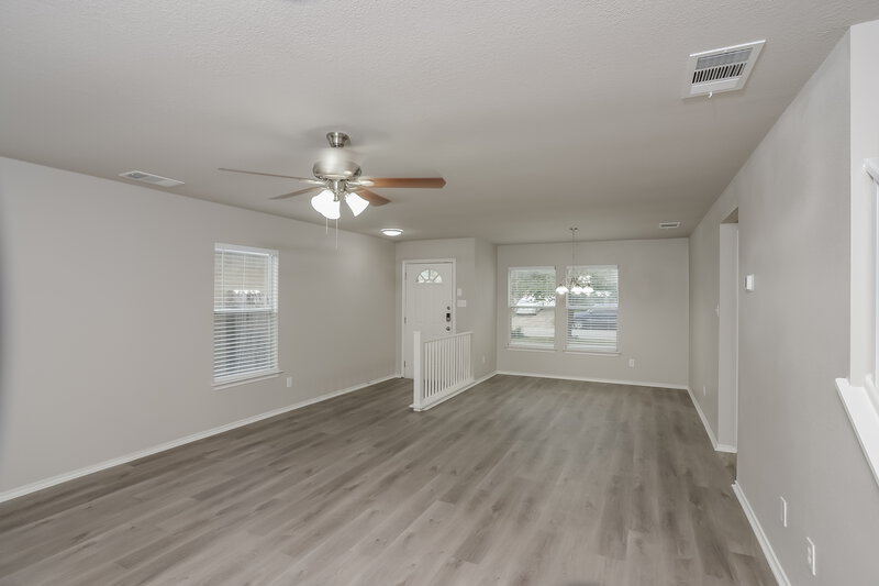 1,850/Mo, 9863 Lauren Mist San Antonio, TX 78251 Living Room View 2