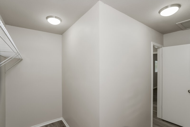 1,850/Mo, 9863 Lauren Mist San Antonio, TX 78251 Walk In Closet View 2