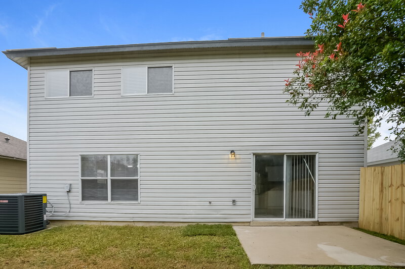 1,850/Mo, 9863 Lauren Mist San Antonio, TX 78251 Rear View