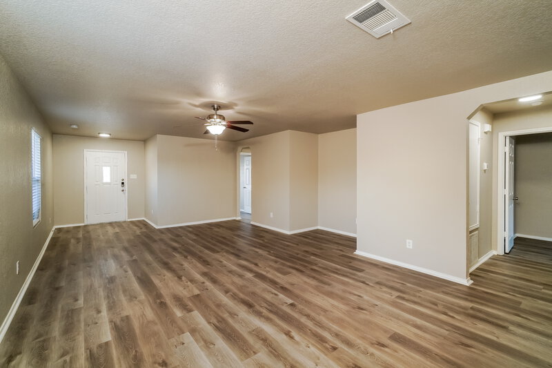 2,205/Mo, 308 Brook Way Cibolo, TX 78108 Living Room View