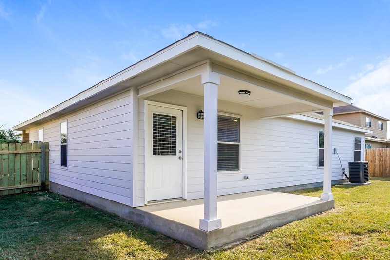2,205/Mo, 308 Brook Way Cibolo, TX 78108 Rear View 2