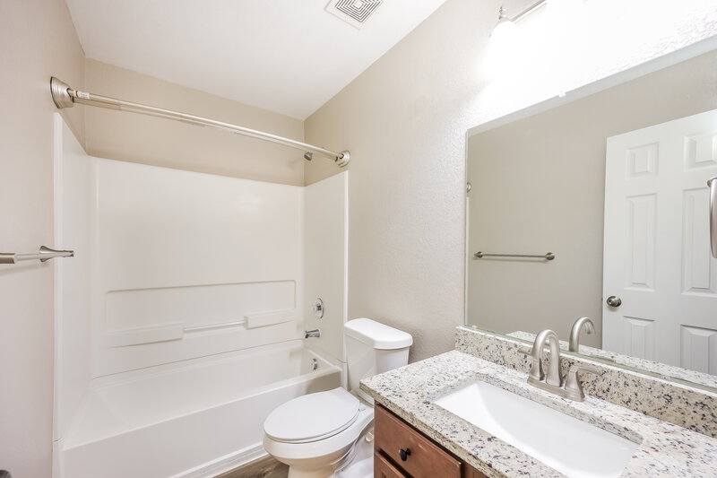 1,920/Mo, 16102 Caballo Run Selma, TX 78154 Bathroom View