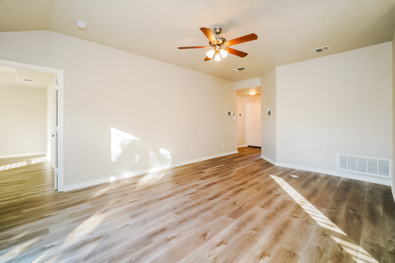 1,525/Mo, 3605 Candlebrook Ln San Antonio, TX 78244 Living Room View