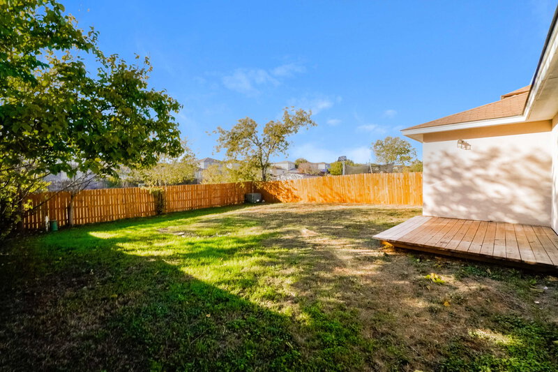 1,525/Mo, 3605 Candlebrook Ln San Antonio, TX 78244 Rear View