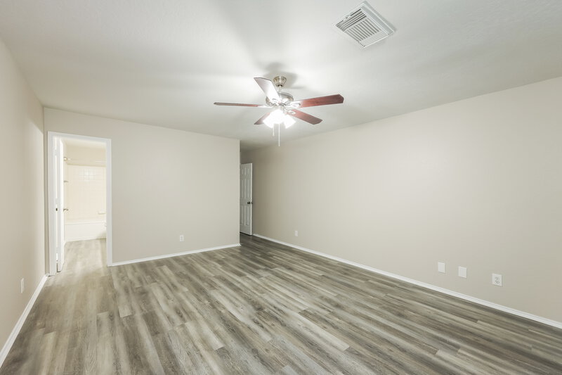 1,825/Mo, 6507 Highland Grass Converse, TX 78109 Main Bedroom View 2