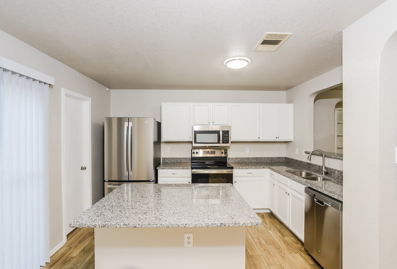1,695/Mo, 1515 Ambush Crk San Antonio, TX 78245 Kitchen View