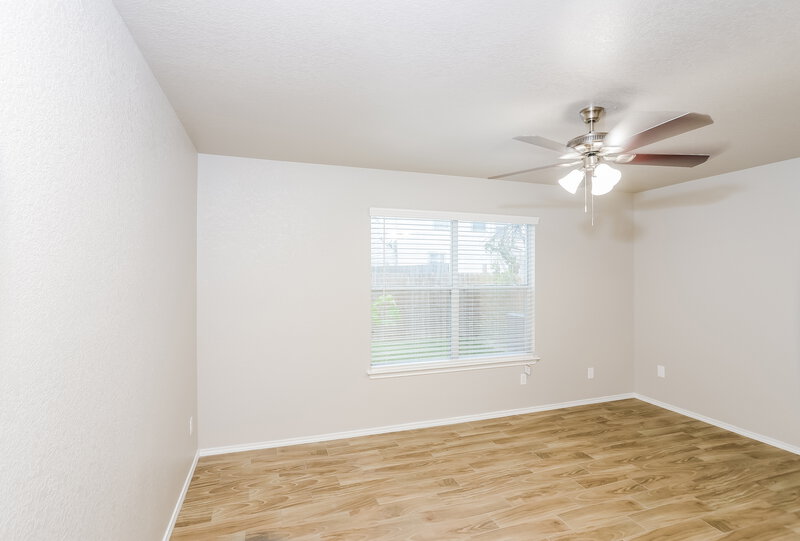 1,695/Mo, 1515 Ambush Crk San Antonio, TX 78245 Main Bedroom View