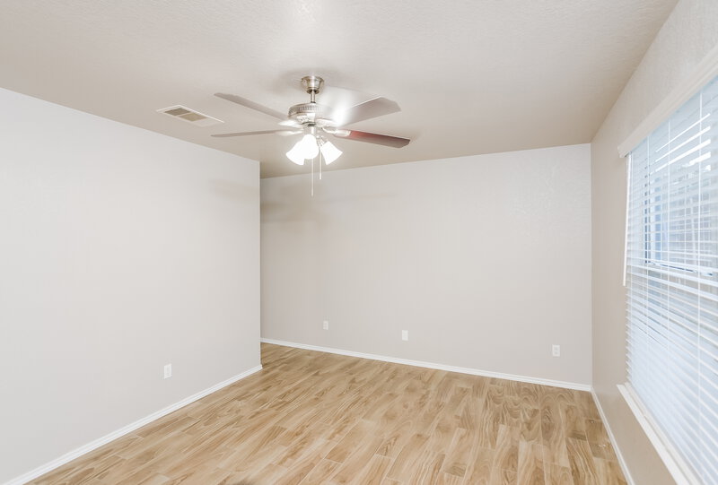 1,695/Mo, 1515 Ambush Crk San Antonio, TX 78245 Main Bedroom View 2