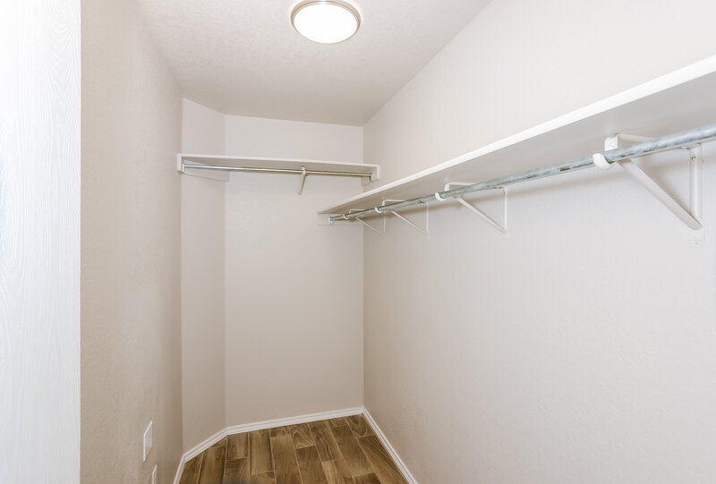 1,695/Mo, 1515 Ambush Crk San Antonio, TX 78245 Walk In Closet View