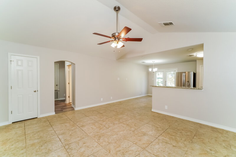 1,810/Mo, 10826 Indigo Crk San Antonio, TX 78239 Living Room View 2