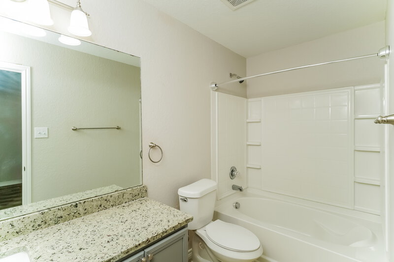 1,810/Mo, 10826 Indigo Crk San Antonio, TX 78239 Bathroom View