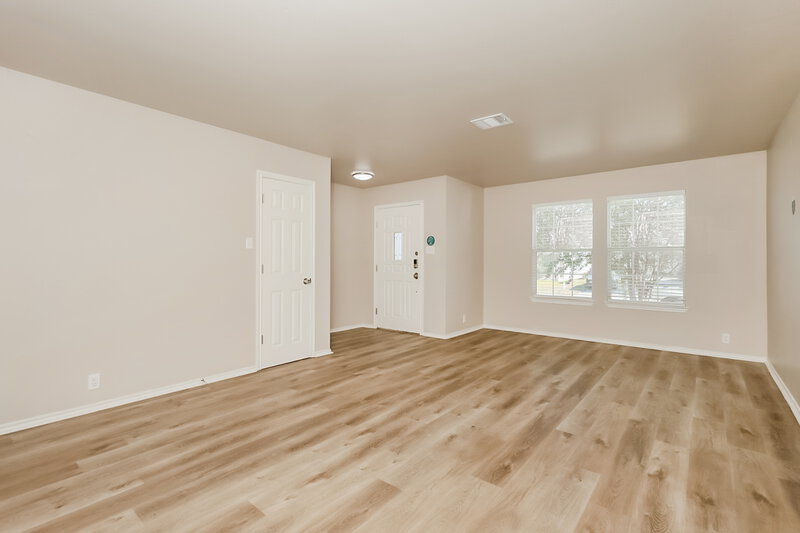 1,595/Mo, 143 Birchwood Bay San Antonio, TX 78253 Living Room View 2