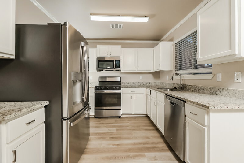 1,595/Mo, 143 Birchwood Bay San Antonio, TX 78253 Kitchen View
