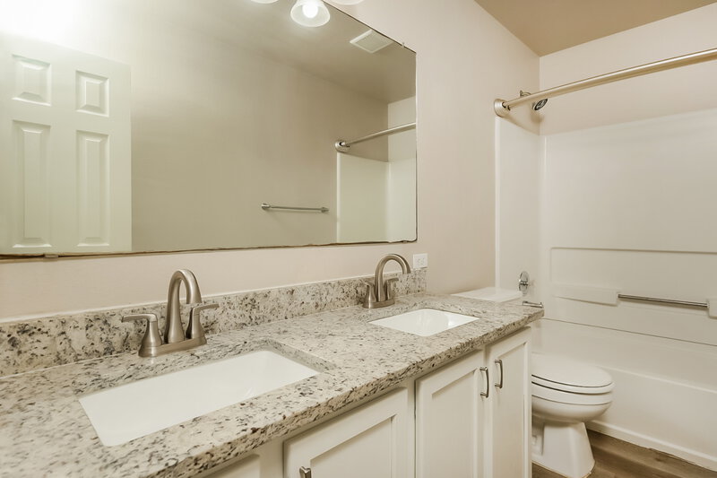 1,595/Mo, 143 Birchwood Bay San Antonio, TX 78253 Bathroom View