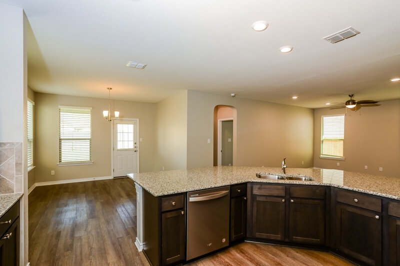 2,075/Mo, 8208 Victory Cv San Antonio, TX 78254 Kitchen View 2