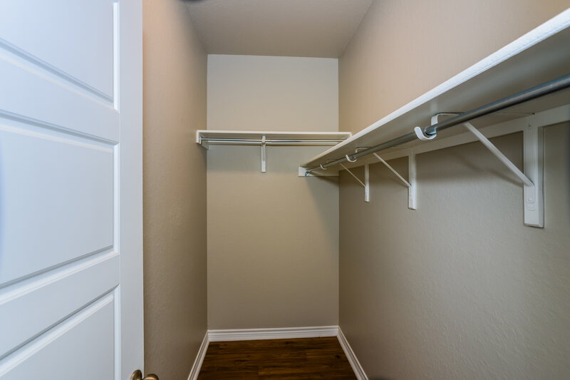 2,075/Mo, 8208 Victory Cv San Antonio, TX 78254 Walk In Closet View