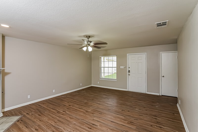 1,970/Mo, 12206 Ashley Ct San Antonio, TX 78247 Living Room View