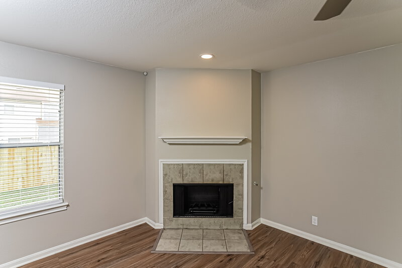 1,970/Mo, 12206 Ashley Ct San Antonio, TX 78247 Living Room View 2