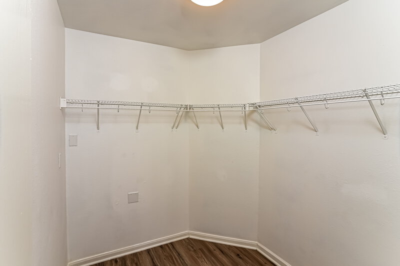 1,970/Mo, 12206 Ashley Ct San Antonio, TX 78247 Walk In Closet View