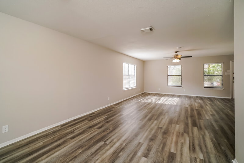 1,865/Mo, 8018 Sunshine Trail Dr San Antonio, TX 78244 Living Room View 2