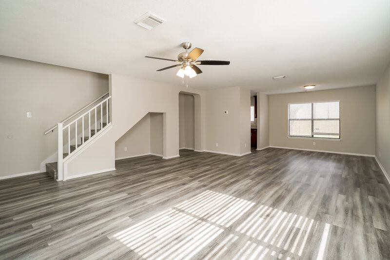 1,865/Mo, 8018 Sunshine Trail Dr San Antonio, TX 78244 Living Room View 3