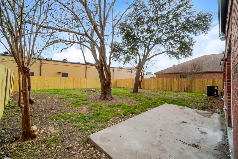 1,865/Mo, 8018 Sunshine Trail Dr San Antonio, TX 78244 Rear Entrance View