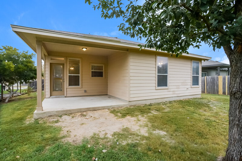 1,940/Mo, 15306 Redbird Ledge San Antonio, TX 78253 Rear View