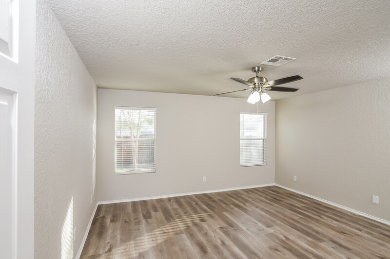 2,410/Mo, 8919 Laguna Rio San Antonio, TX 78251 Main Bedroom View