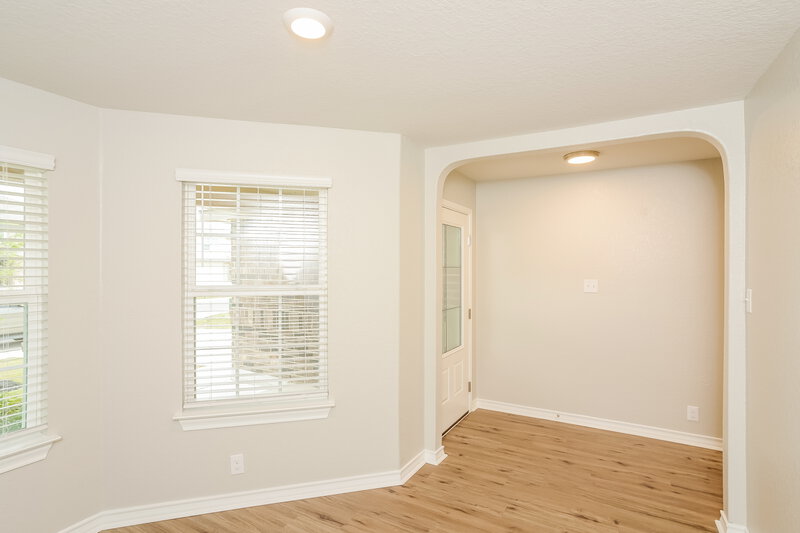 2,330/Mo, 13346 Spike Rush San Antonio, TX 78254 Dining Room View
