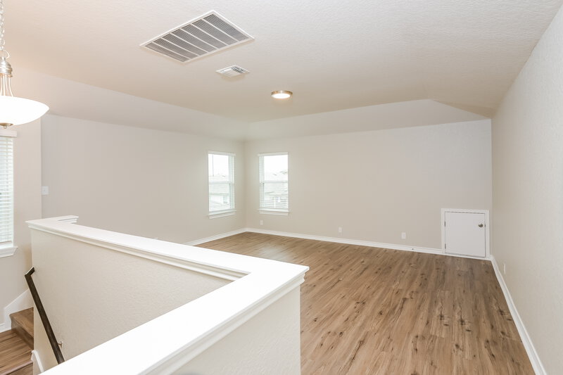 2,330/Mo, 13346 Spike Rush San Antonio, TX 78254 Loft View
