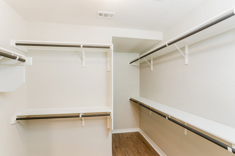2,330/Mo, 13346 Spike Rush San Antonio, TX 78254 Walk In Closet View