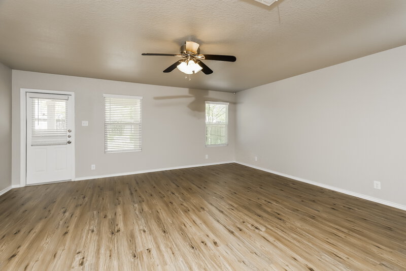 2,175/Mo, 11511 Fort Smith San Antonio, TX 78245 Living Room View