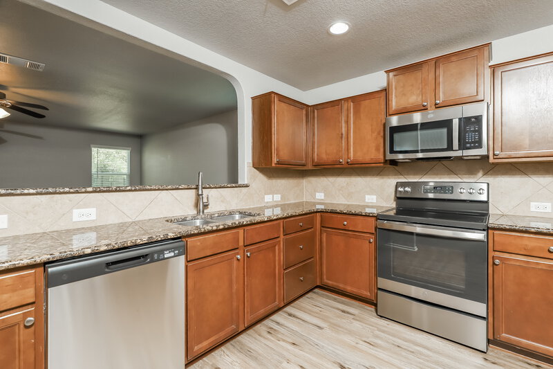 2,175/Mo, 11511 Fort Smith San Antonio, TX 78245 Kitchen View