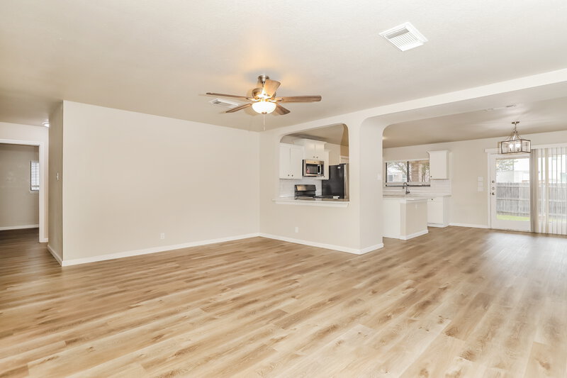 1,750/Mo, 9124 Gambier Dr San Antonio, TX 78250 Living Room View