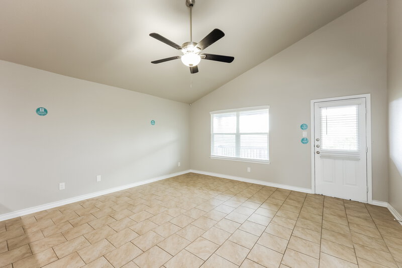 2,230/Mo, 12025 Pearl Jubilee San Antonio, TX 78245 Living Room View