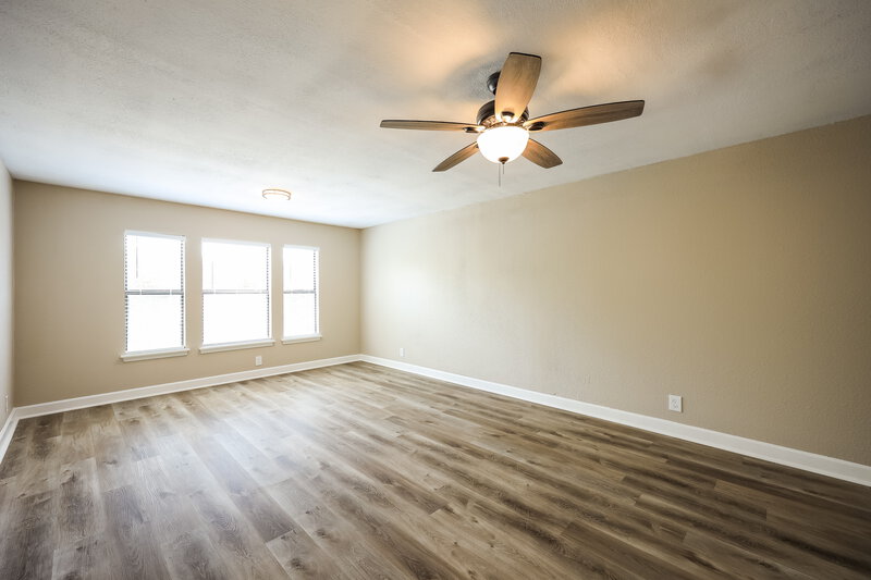 1,825/Mo, 8106 Hoovers Bnd San Antonio, TX 78250 Main Bedroom View