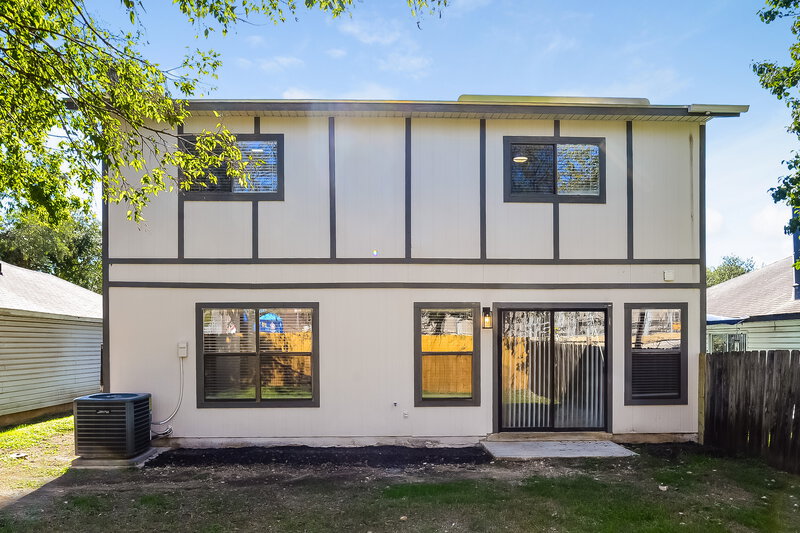 2,105/Mo, 8106 Hoovers Bnd San Antonio, TX 78250 Misc View 14