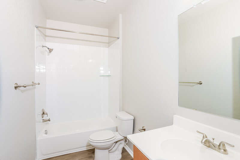 1,550/Mo, 10159 Round Rdg San Antonio, TX 78254 Bathroom View