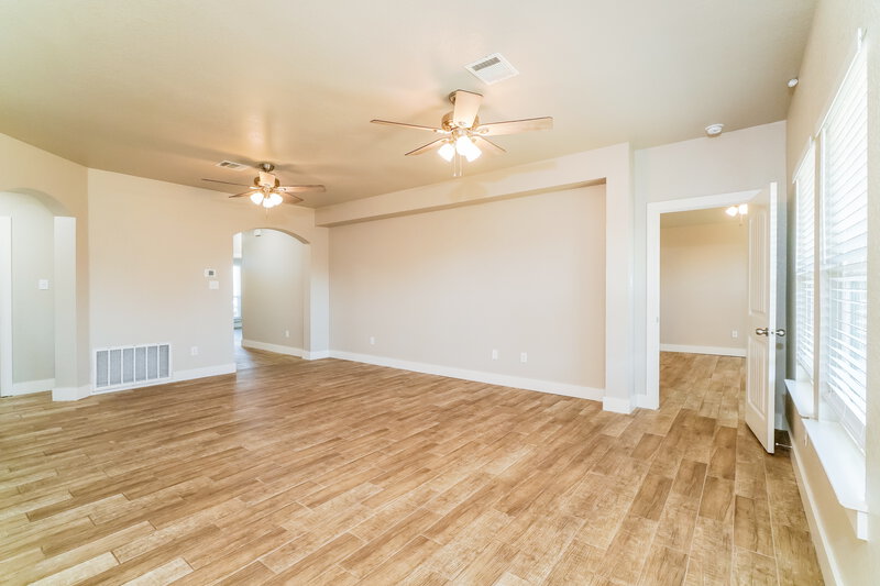 1,730/Mo, 1545 Birmingham Dr Seguin, TX 78155 Living Room View 2