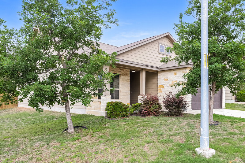 1,650/Mo, 15112 Dione Bnd San Antonio, TX 78245 Front View