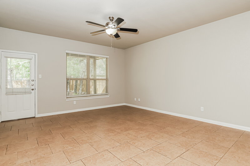 1,650/Mo, 15112 Dione Bnd San Antonio, TX 78245 Living Room View