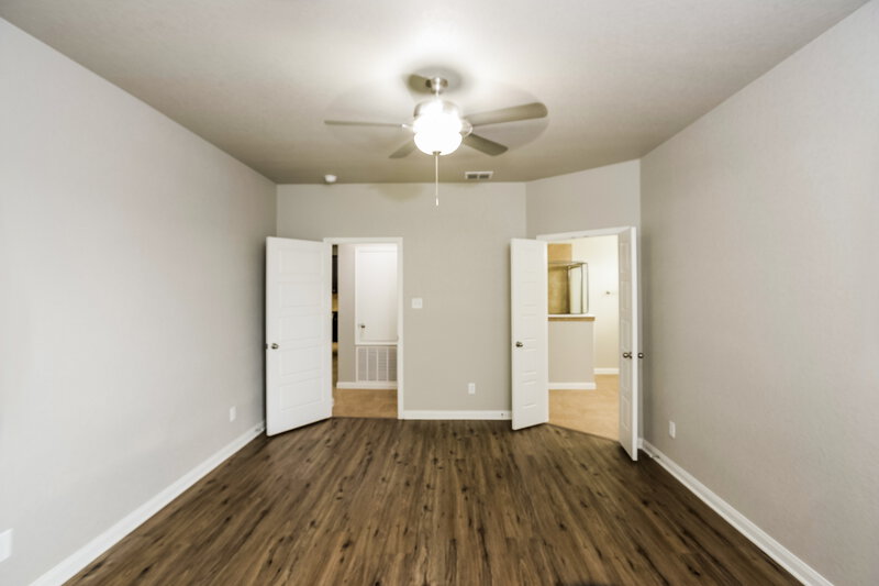 1,855/Mo, 15112 Dione Bnd San Antonio, TX 78245 Main Bedroom View 2